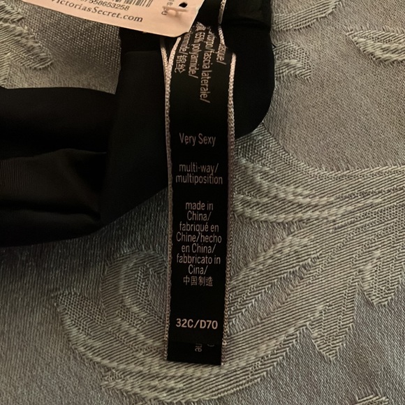 NWT strapless Victoria’s Secret Very Sexy Multi-way bra 32C with matching panty - Picture 6 of 7